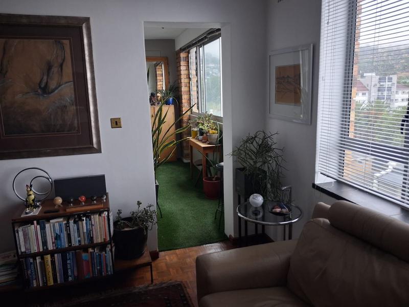 2 Bedroom Property for Sale in Gardens Western Cape